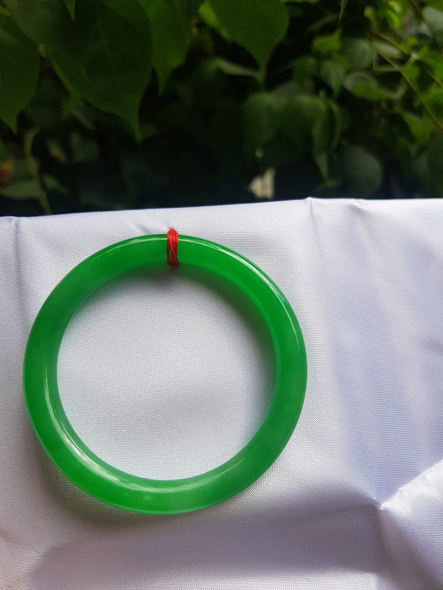 Vòng tay đá cẩm thạch Lý K 49A Sao size 49mm x 7mm Màu xanh lá bóng đẹp mạng Mộc Hỏa ạ Nữ tay nhỏ 45kg - 49kg đeo trẻ đẹp ạ