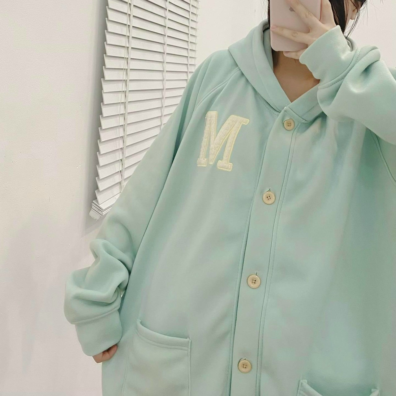 Áo Hoodie Khoác nút nỉ bông thêu M màu xanh form rộng nam nữ, [ẢNH THẬT-CÓ SẴN] Áo Khoác Nỉ Thêu M Màu Mint Form Rộng Unisex Nam Nữ Có Túi Trước, Áo Khoác Nỉ UNISEX ️ Áo nỉ cài cục khoác ngoài kiều dáng ULZZANG, áo cardigan có nón phối nút