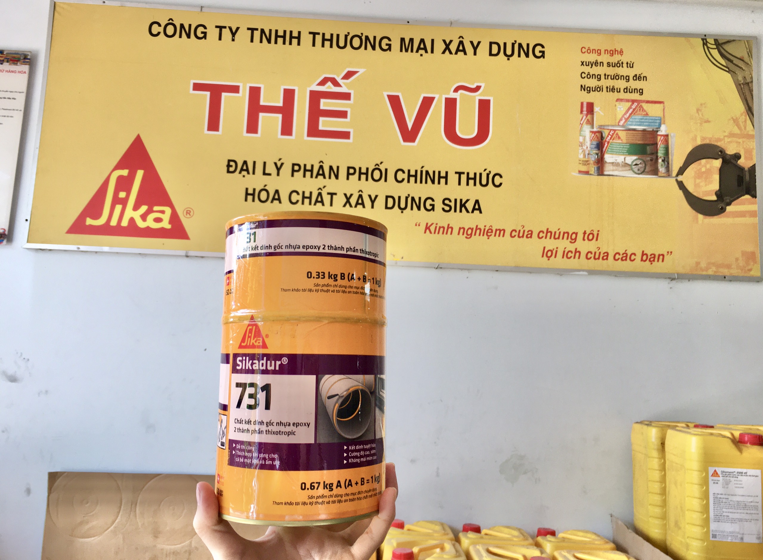 Keo neo thép râu, trám nứt bê tông hai thành phần - Sikadur 731 (bộ 1kg)