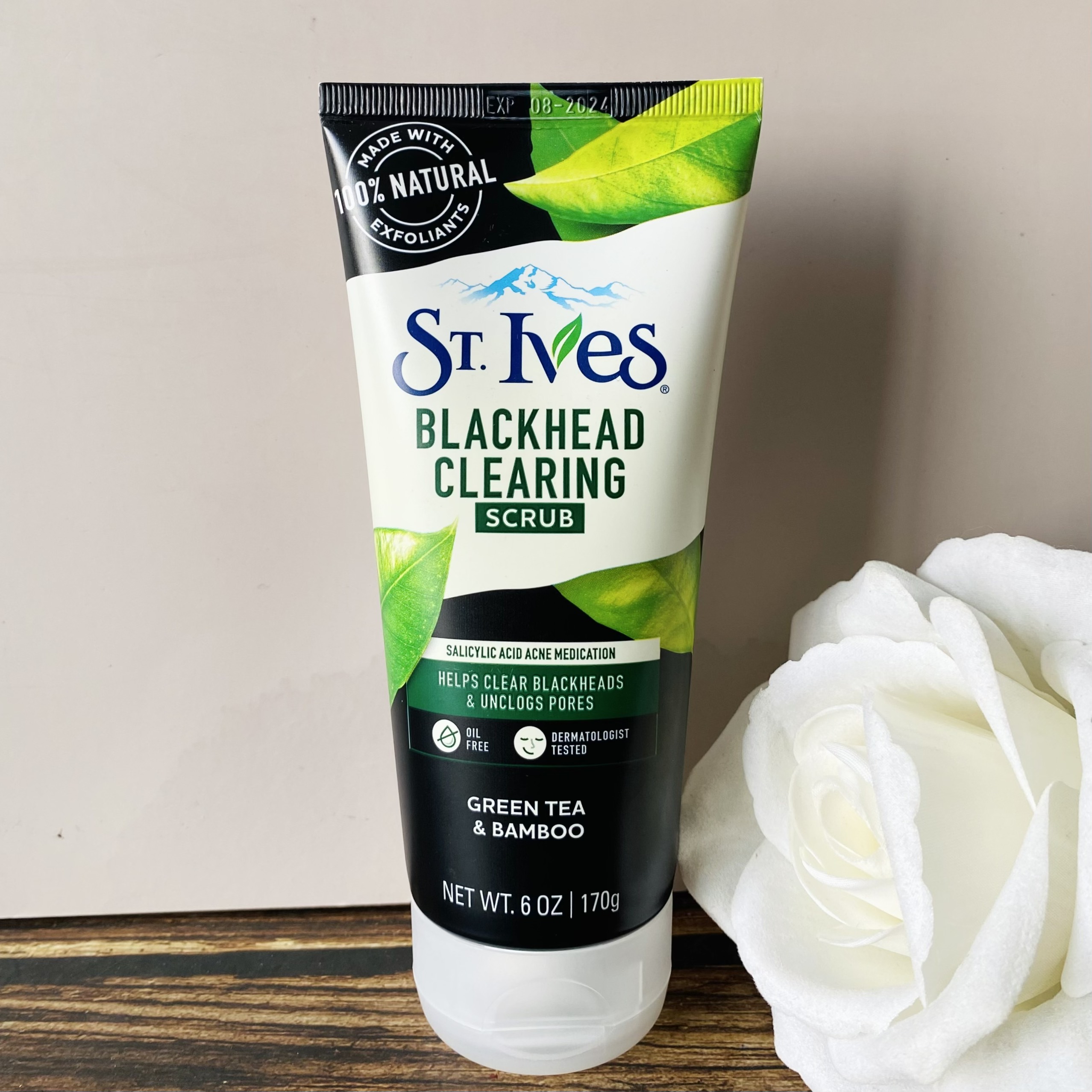 Sữa Rửa Mặt Sạch Mụn Đầu Đen St.Ives Trà Xanh