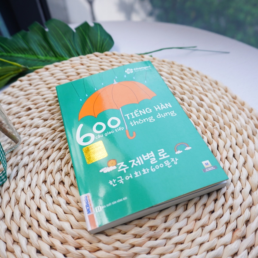 Sách 600 Câu Giao Tiếp Tiếng Hàn Thông Dụng Dành Cho Người Tự Học