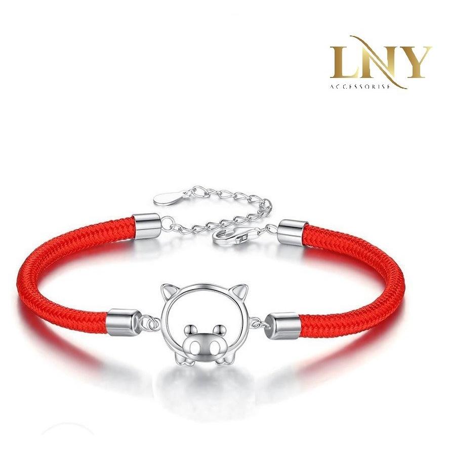 Vòng tay chỉ đỏ hình heo con may mắn
