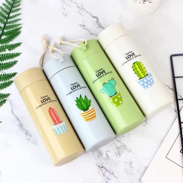 Bình Nước Thủy Tinh Bọc Nhựa Chịu Nhiệt Có Dây Xách- Họa Tiết Hoa Xương Rồng Đẹp Mắt