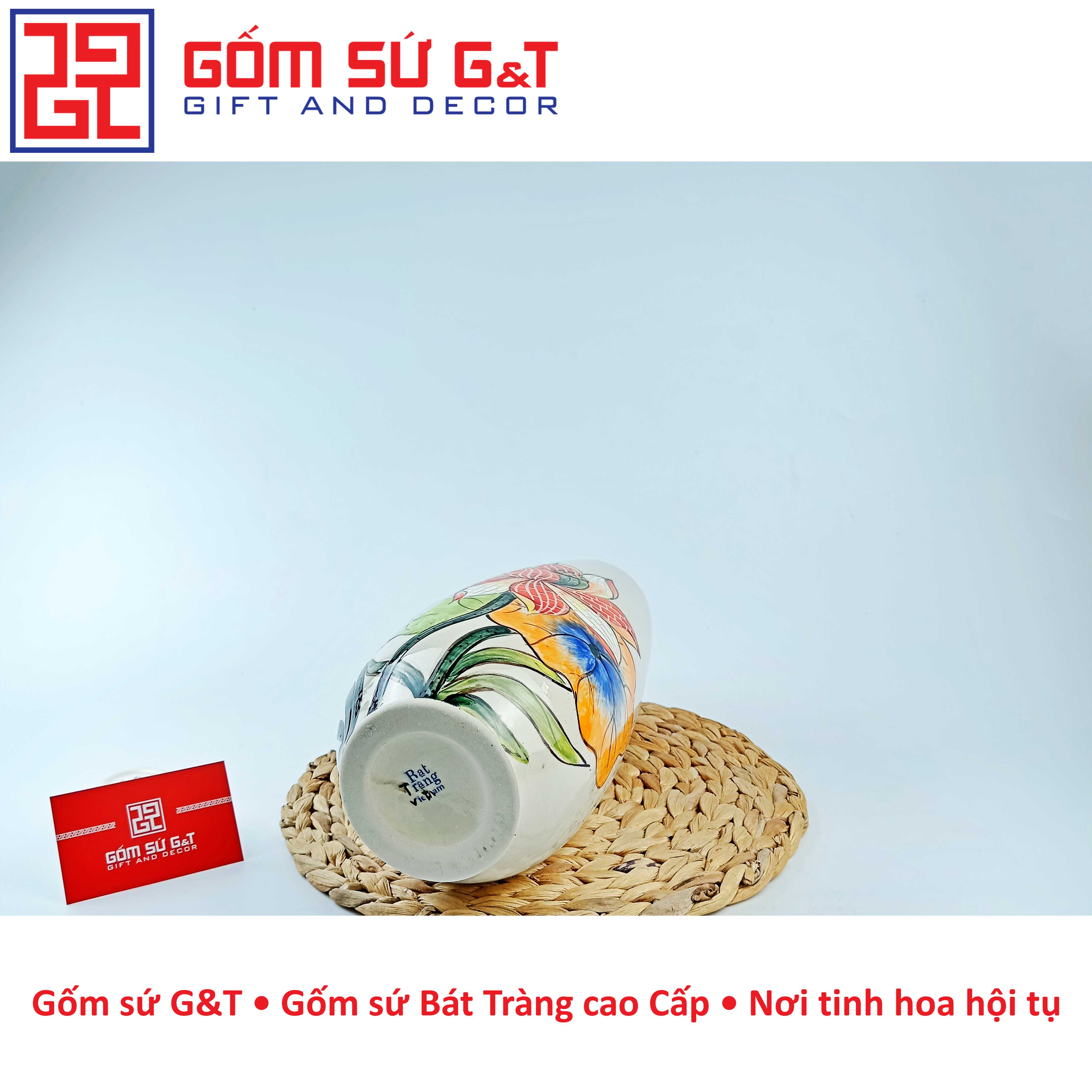 Lọ hoa trang trí dáng bom khắc sen hồng Gốm Sứ G&amp;T