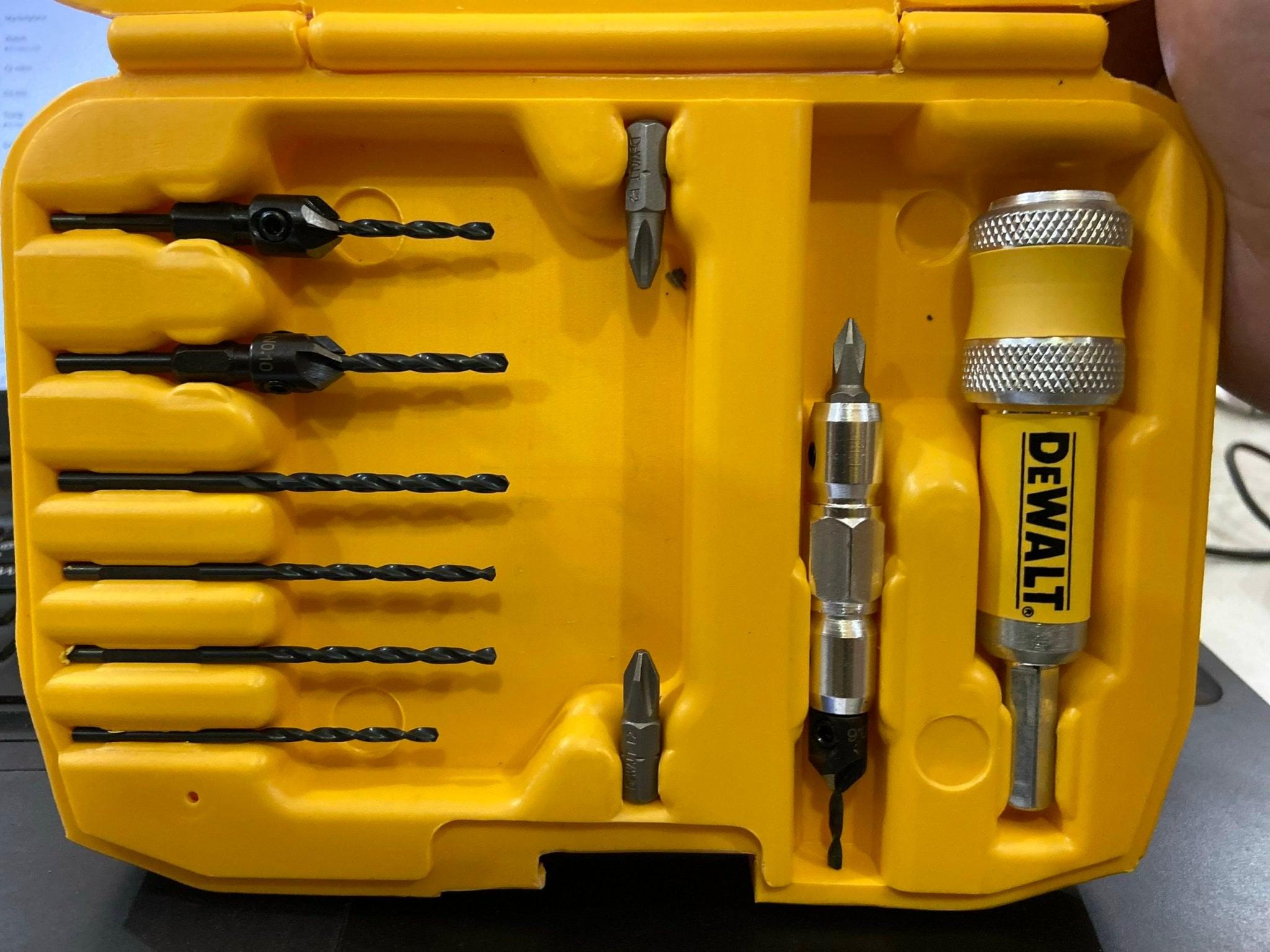 BỘ MŨI KHOAN VÀ ĐẦU HÍT NĂM CHÂM 12 MÓN DEWALT DW2735P - HÀNG CHÍNH HÃNG