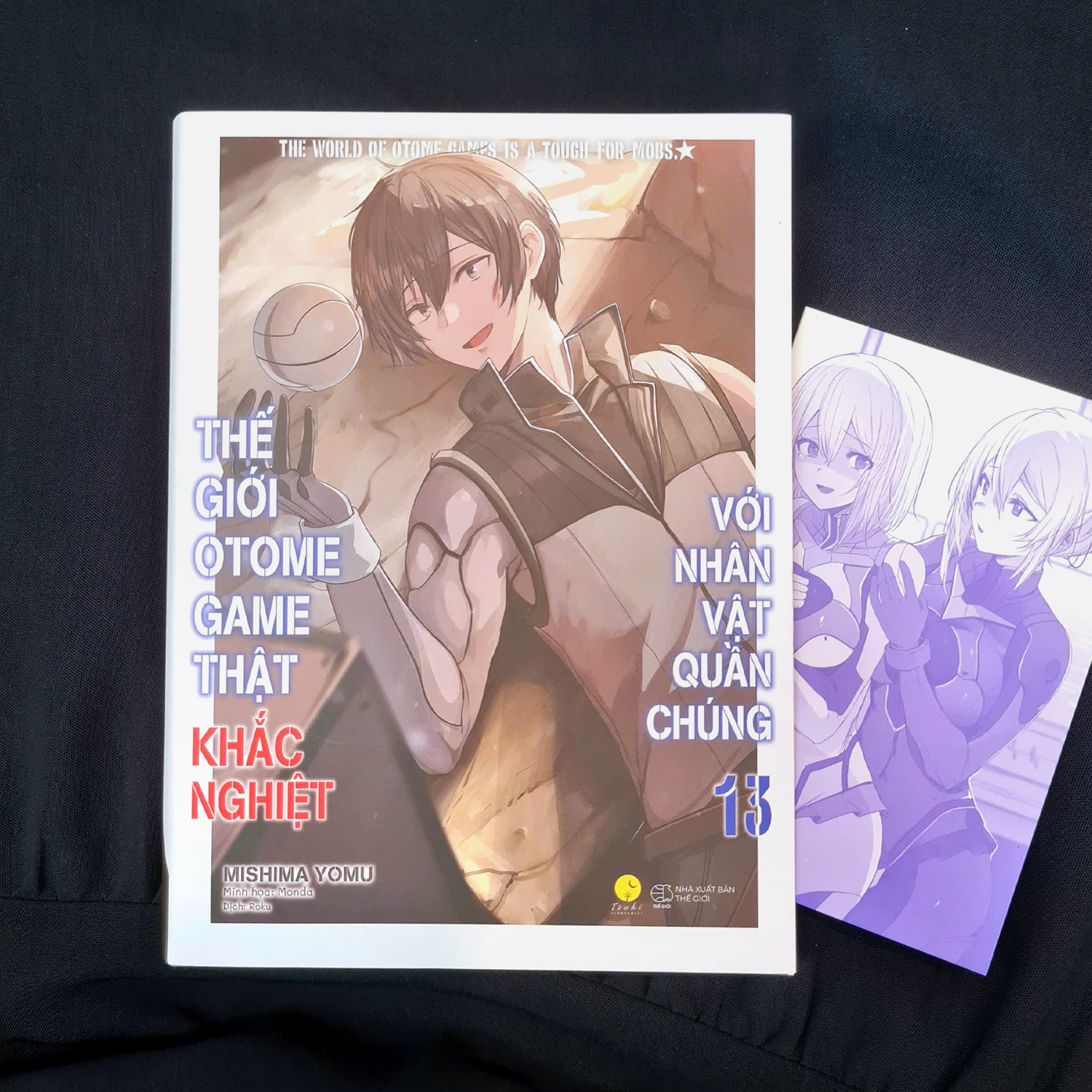 Sách - Thế Giới Otome Game Thật Khắc Nghiệt Với Nhân Vật Quần Chúng - Tập 13 - Tặng Kèm Bookmark + Posrcard Random 1 Trong 2 Mẫu