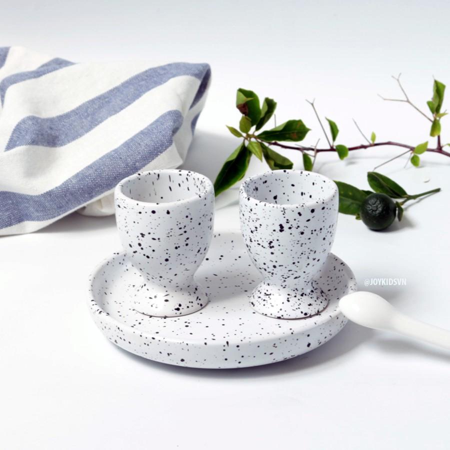 Đế để trứng gốm trắng chấm đen - Dotty Ceramic Egg Cup