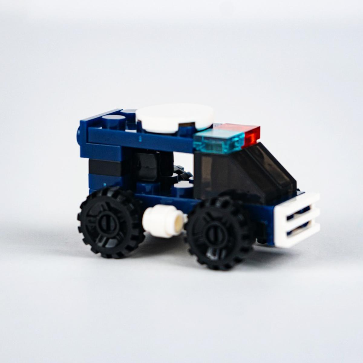 Đồ Chơi Lắp Ráp Chiến Binh Cảnh Sát Siêu Cấp 6 Trong 1 - Super Police Warrior - Toys&amp;Joys 8971-6 (135 Mảnh Ghép)