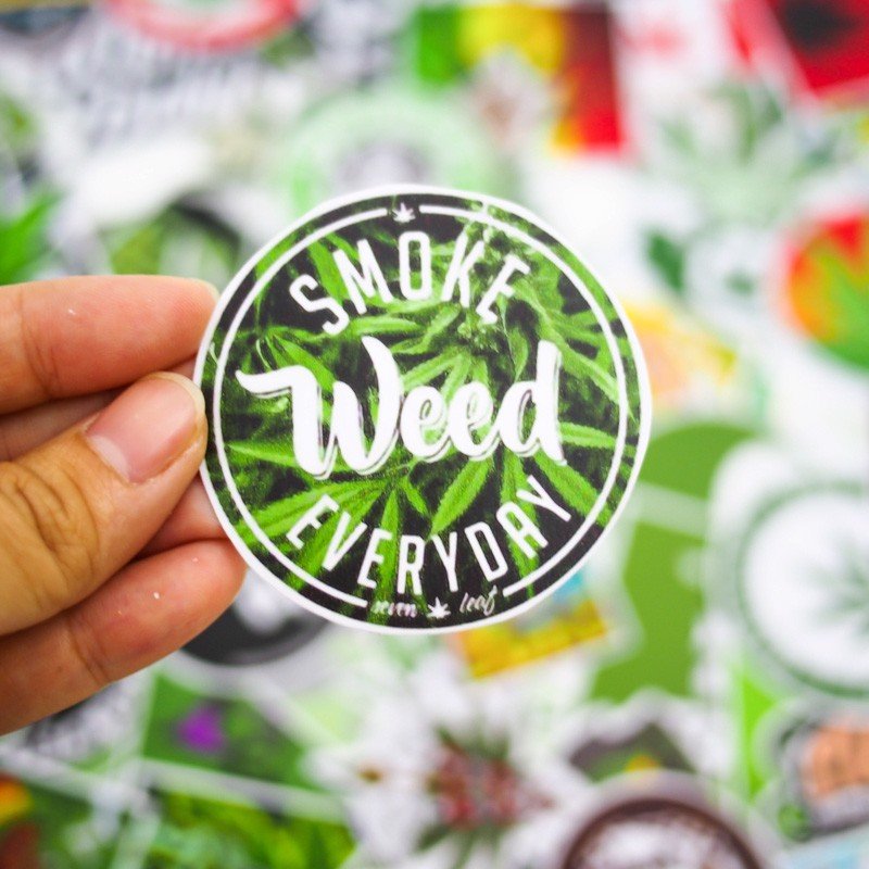 Hộp 100 Sticker Weed dán Laptop, Vali, Mũ bảo hiểm, Điện thoại, Xe máy, hình dán chủ đề Weed