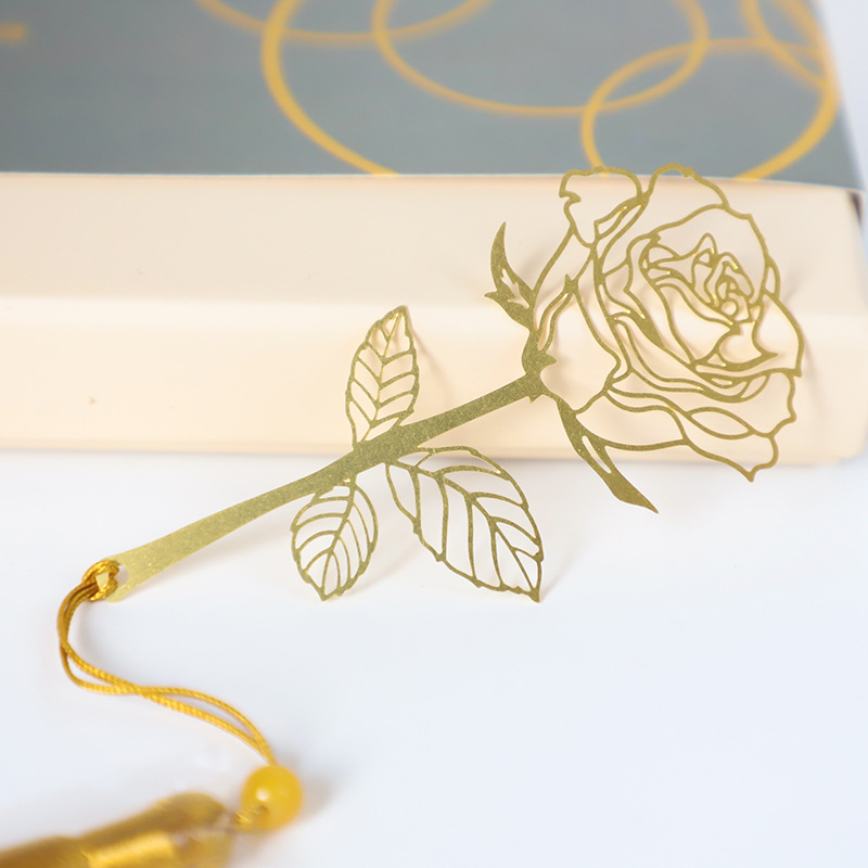 Bookmark Hoa Sen, Hoa Hồng và Cỏ 4 lá đánh dấu trang sách Mạ vàng cao cấp quà tặng ý nghĩa quà tặng dễ thương