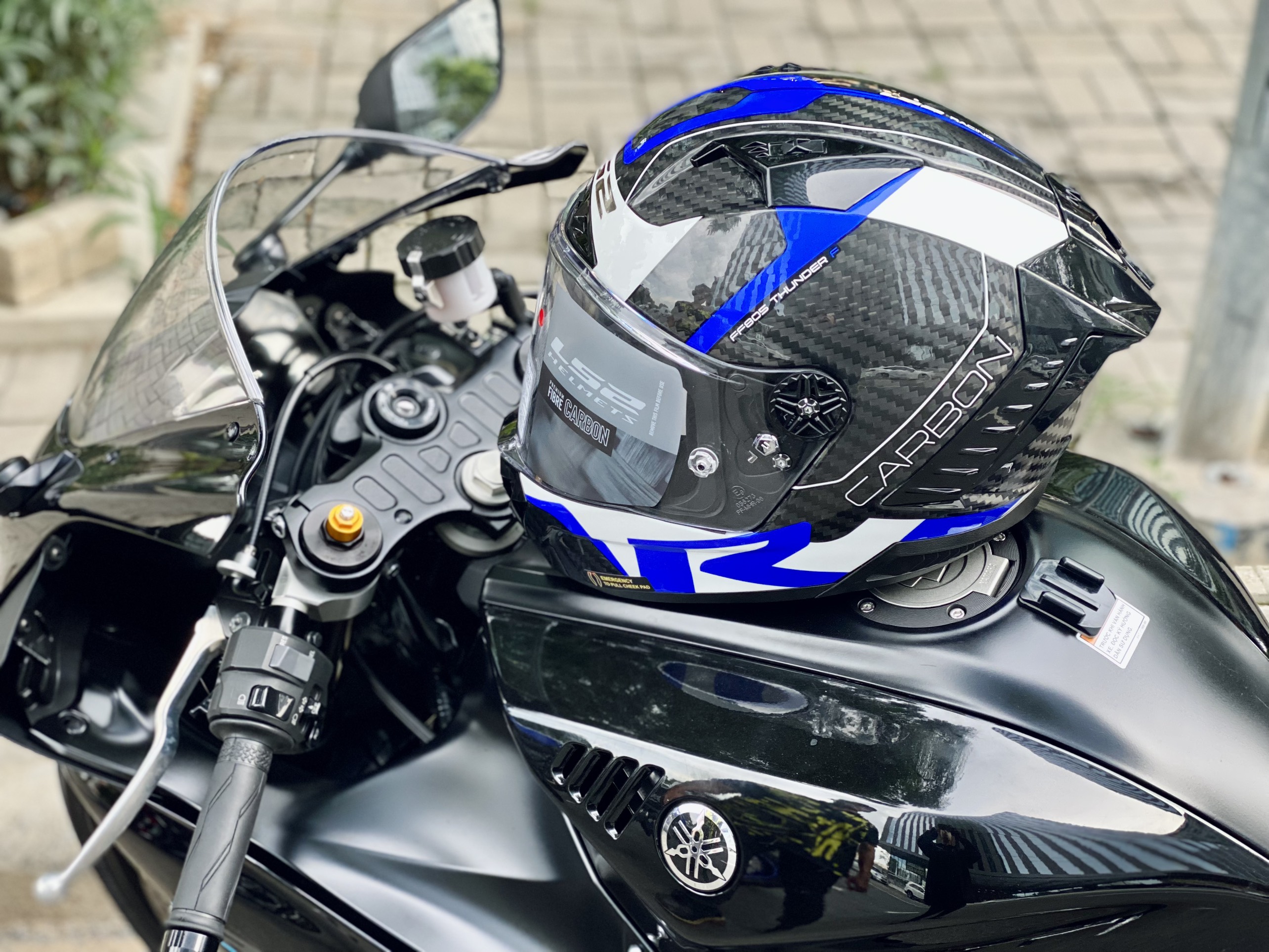 Mũ Bảo Hiểm Fullface Racing LS2 FF805 Thunder Carbon