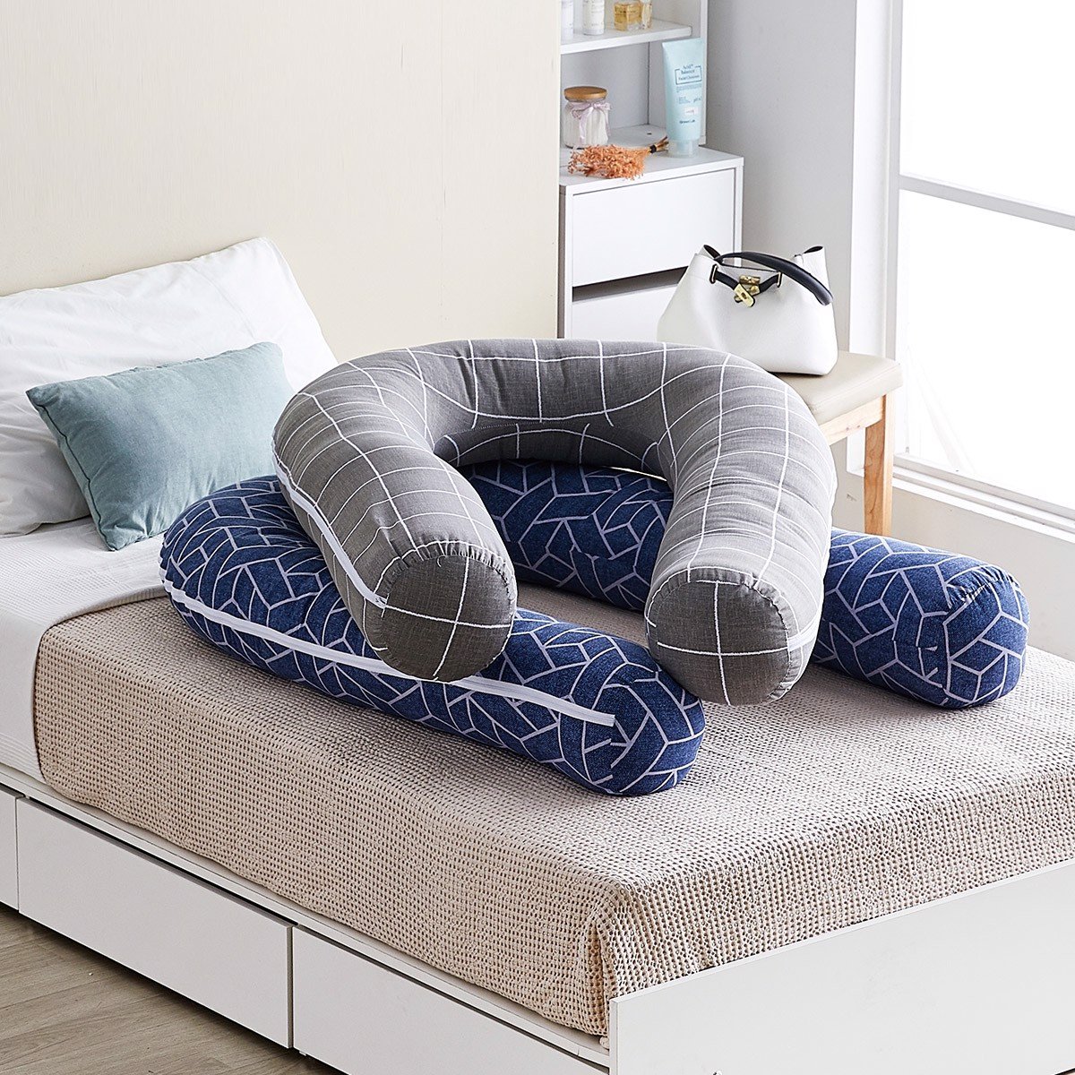 GỐI ÔM CHỮ U BODY PILLOW DP001 - nội thất Hàn Quốc Dongsuh Furniture