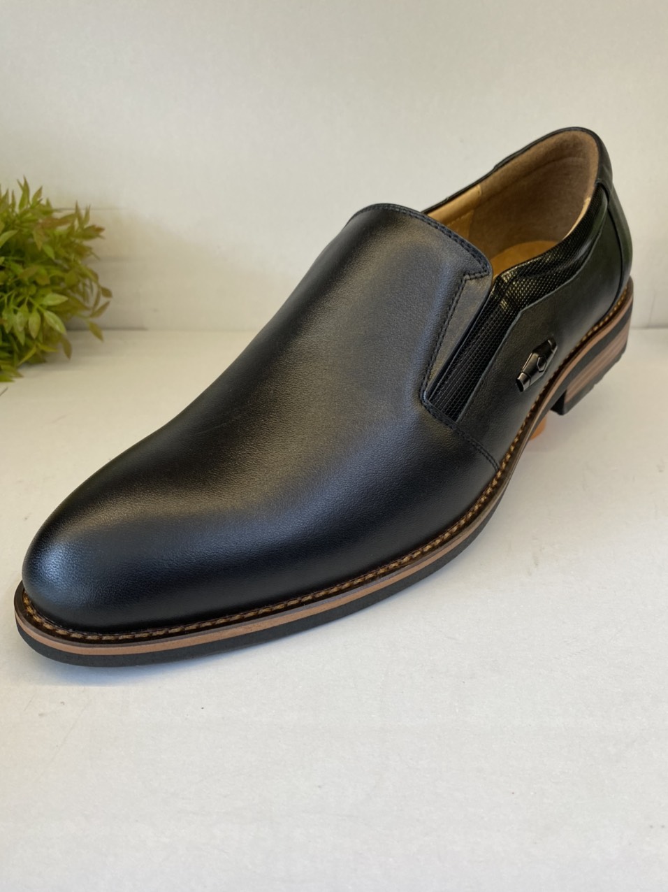 Giày Tây Nam Da Bò Giày Công Sở Nam Không Dây Màu Đen-T05 Giày SAGO’S Có Size 45