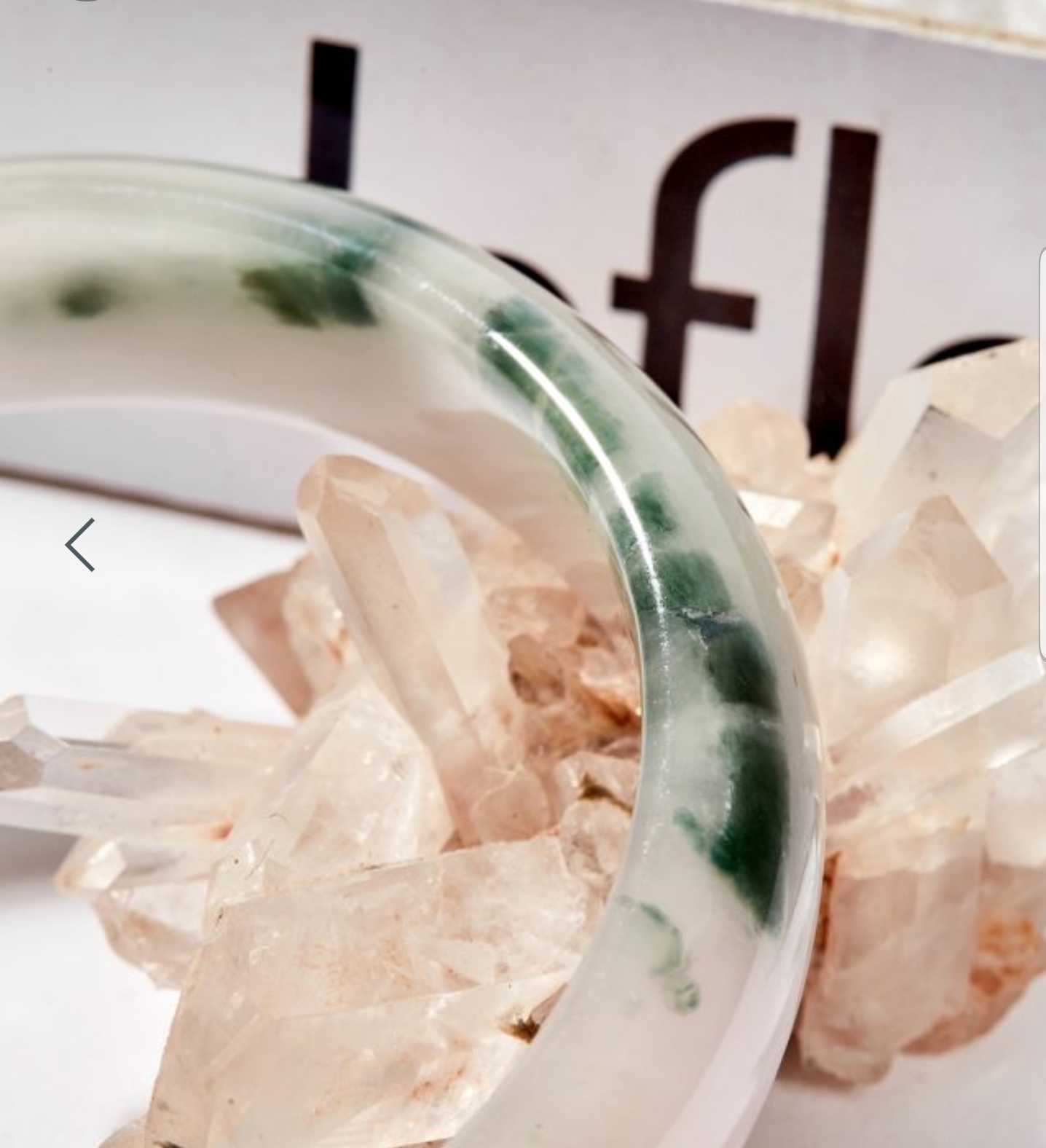 Vòng Tay Cẩm Thạch Jadeite Bản Hẹ 60 mm