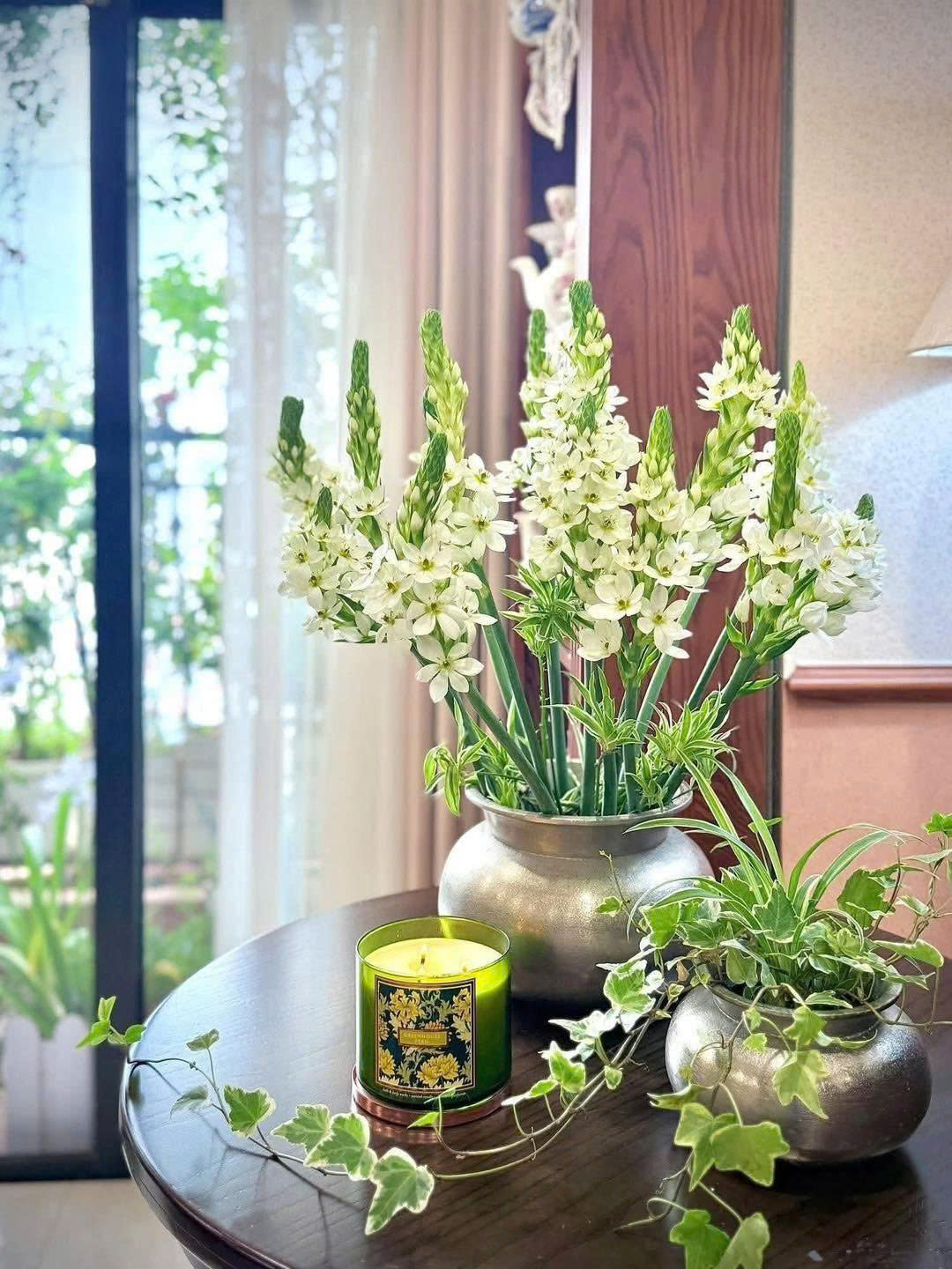 Set 2 bình hoa giả cổ Loberon hàng chính hãng