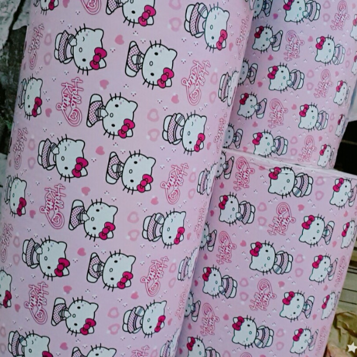 Cuộn 5m Decal Giấy Dán Tường Kitty hồng dễ thương