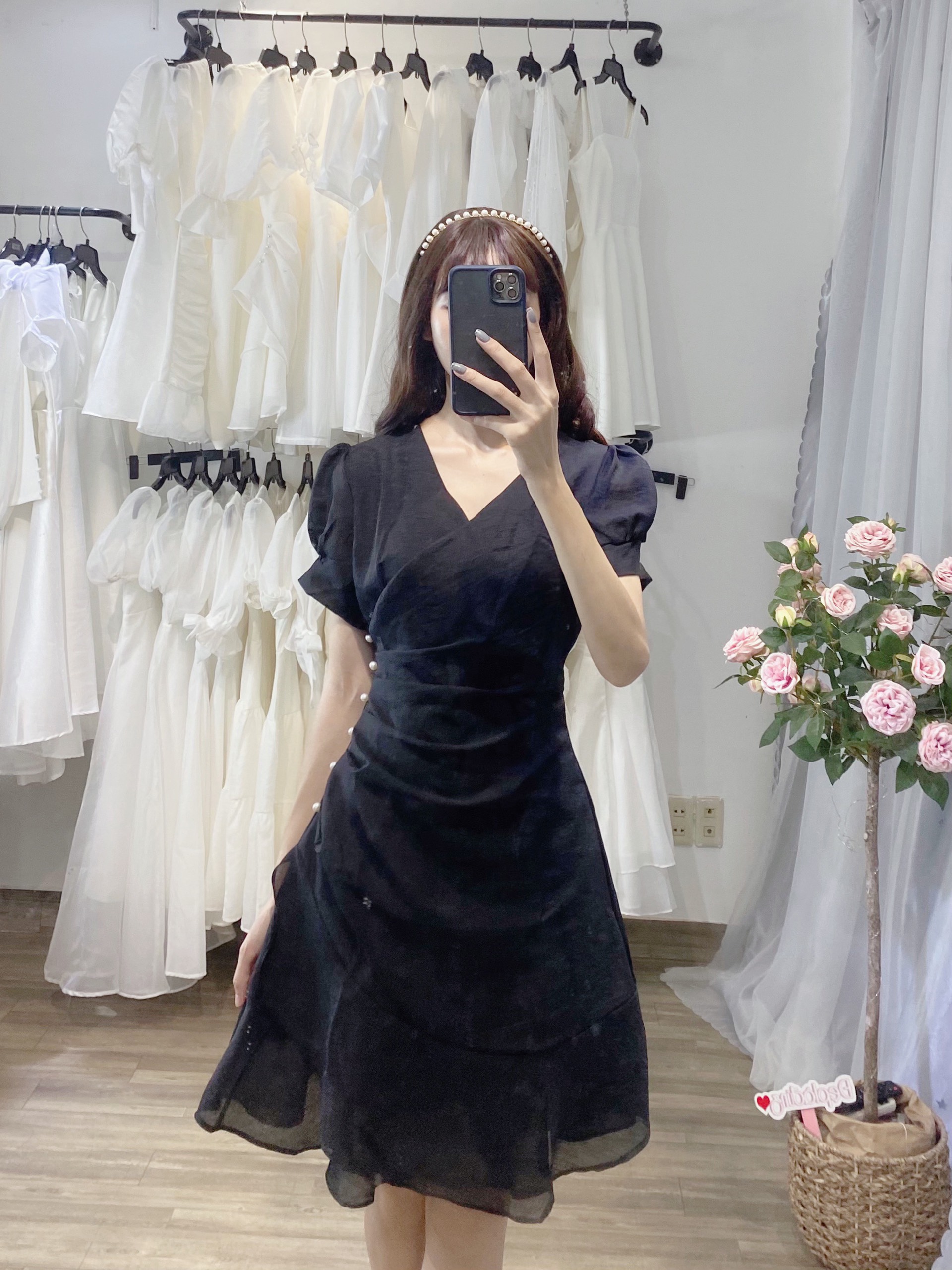 Đầm Dạo Phố Cổ Chéo Đính Ngọc Trai