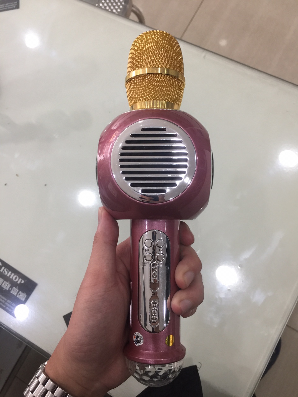 Micro karaoke bluetooth M8 míc hát tích hợp loa bluetooth tiện lợi