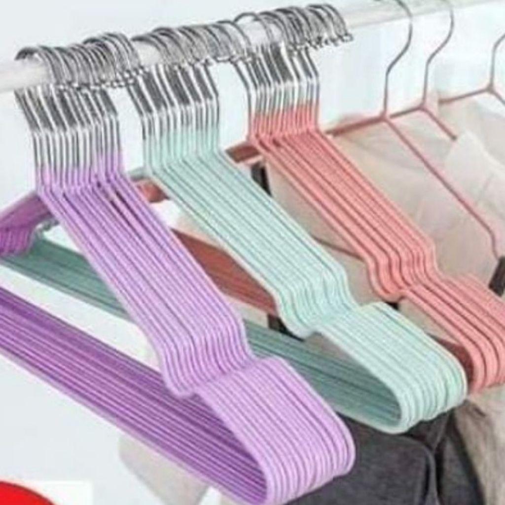 Móc treo quần áo làm từ kim loại bọc nhựa chắc chắn ko lo bị tuột gỉ set