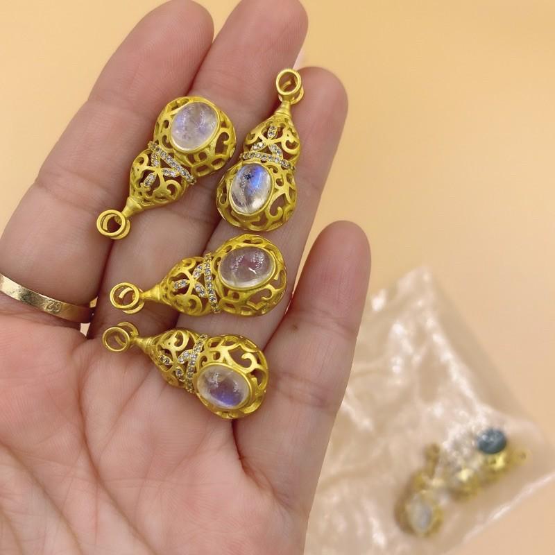 Mặt dây chuyền moonstone hồ lô tài lộc