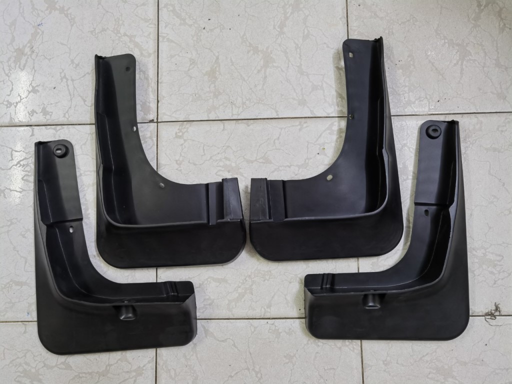 Bộ chắn bùn bánh xe Mitsubishi Outlander