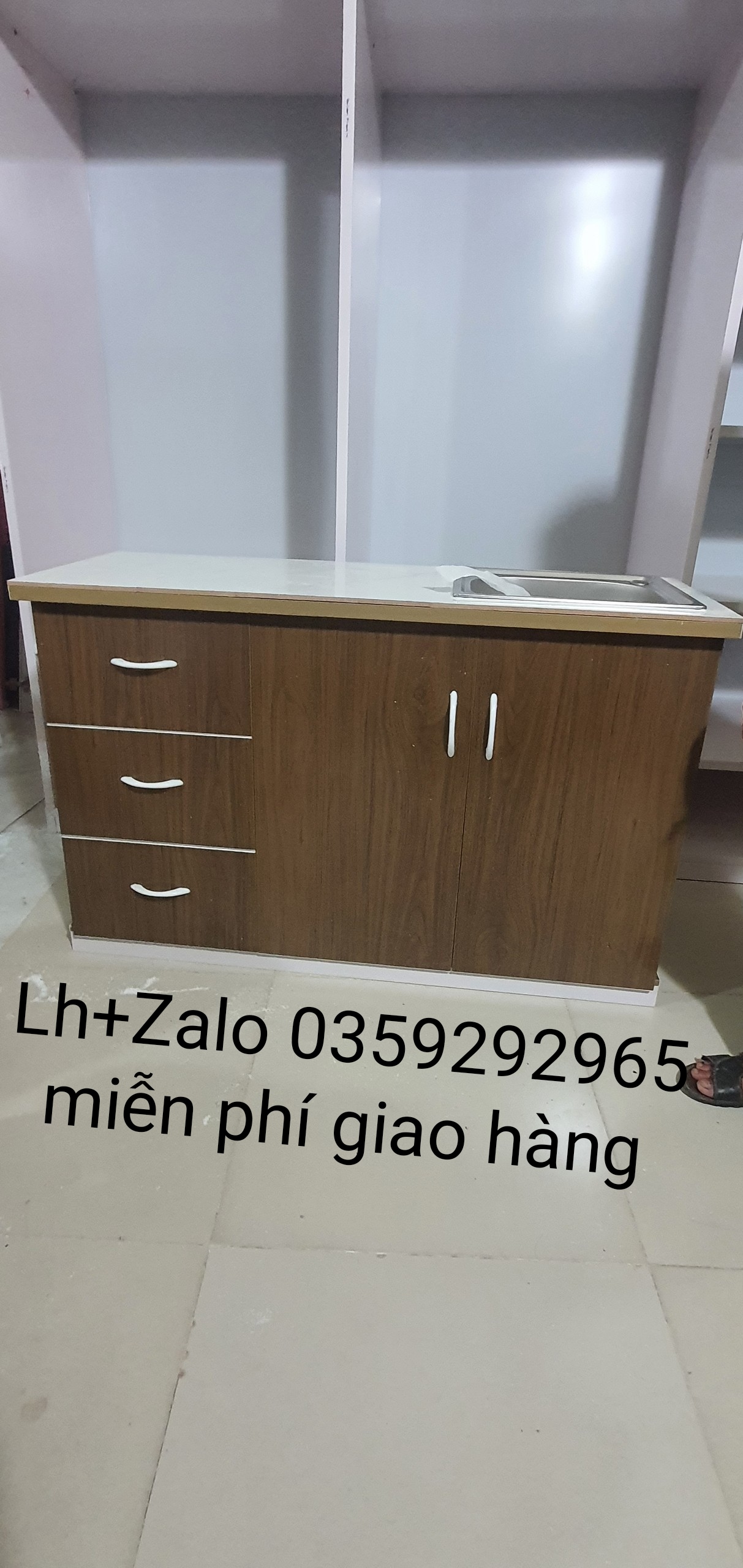 Tủ bếp mini nhựa đài Loan mặt gạch có chậu rửa