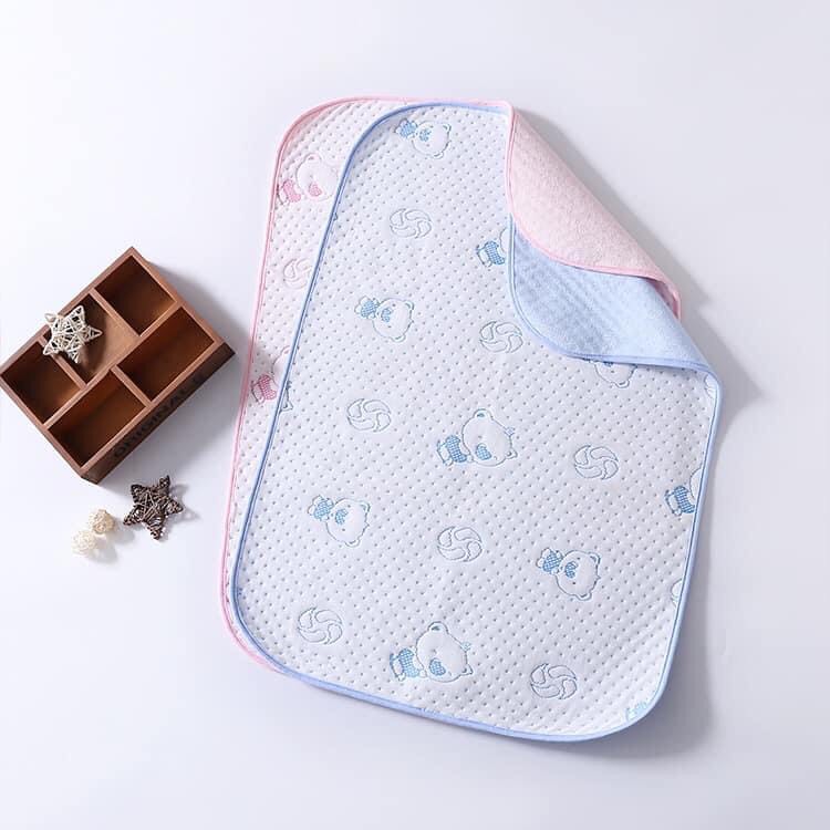 Tấm lót chống thấm coton 4 lớp đa chiều cho bé