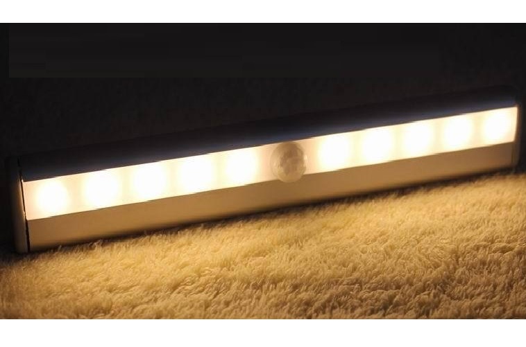 Đèn cảm biến chuyển động 10 led thông minh gắn tủ quần áo, bàn học, tường, cầu thang đa năng cao cấp