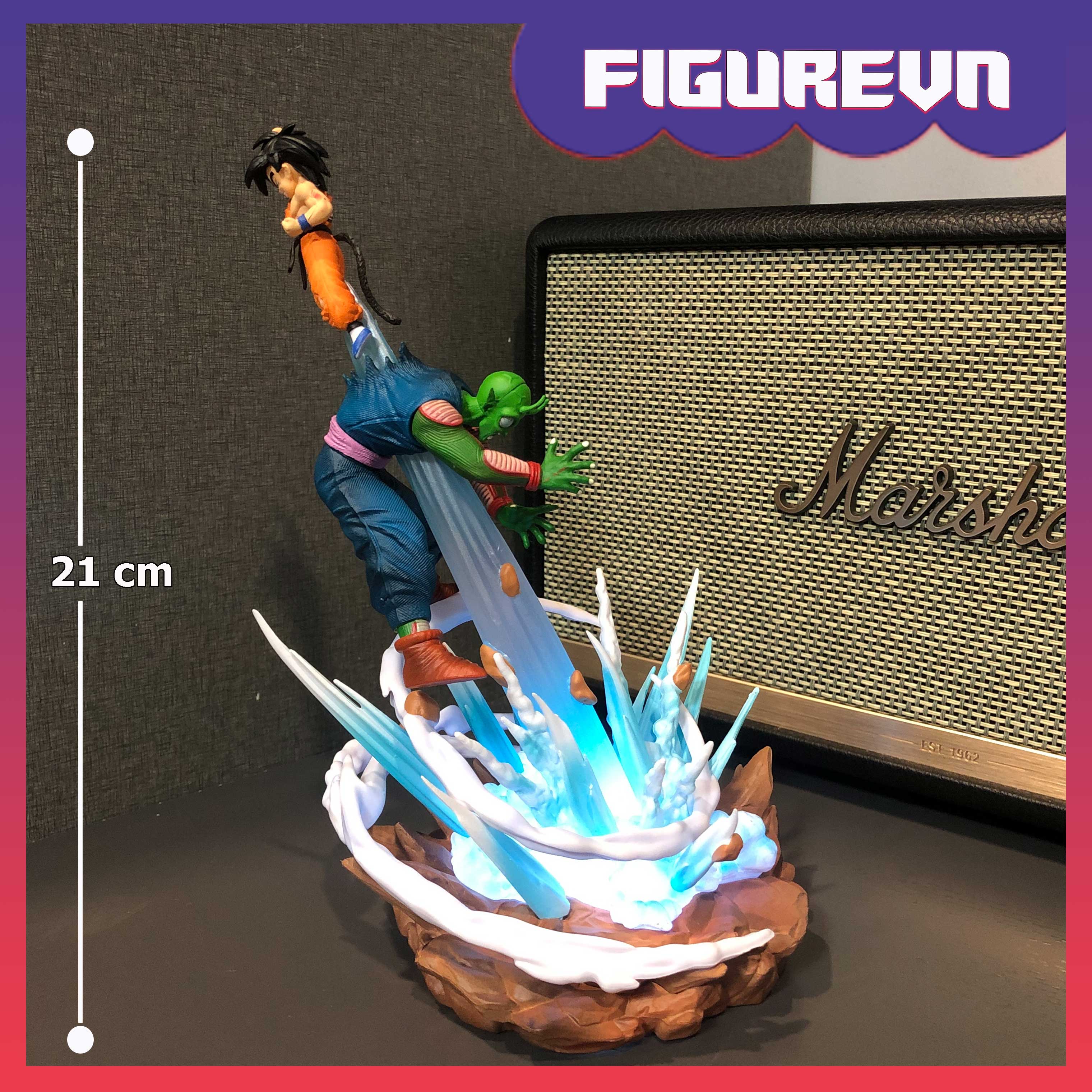 Mô hình Son Goku chiến đấu Piccolo 21 cm có LED - Dragon Ball