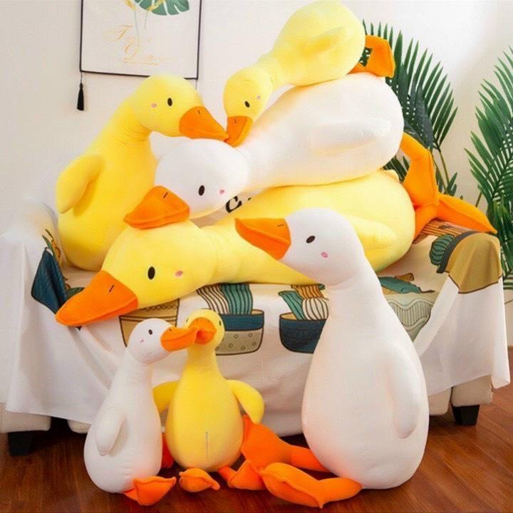 Gấu Bông Vịt Vàng Ôm Ngủ Kích Thước 60cm - 80cm - 110cm - 130cm - Panda Store