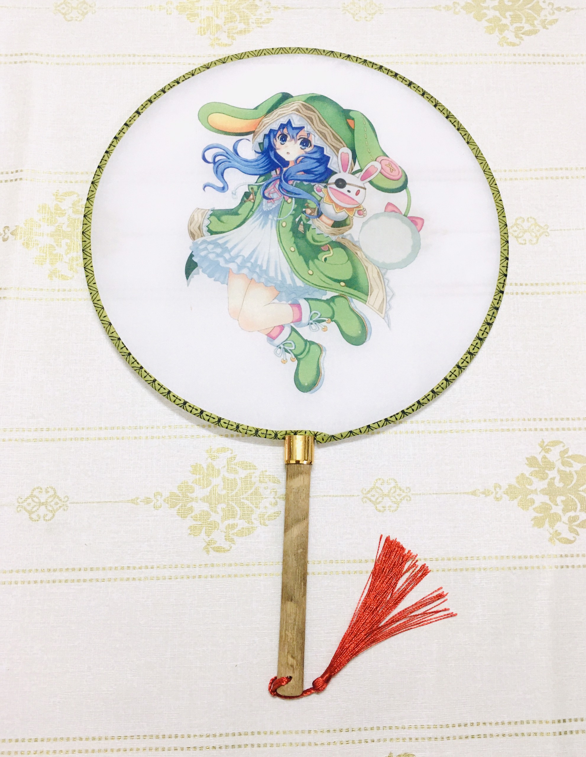 Qụat tròn cầm tay SET 4 quạt DATE A LIVE nhân vật khác nhau phong cách cổ trang . cosplay cán gỗ dây tuyến