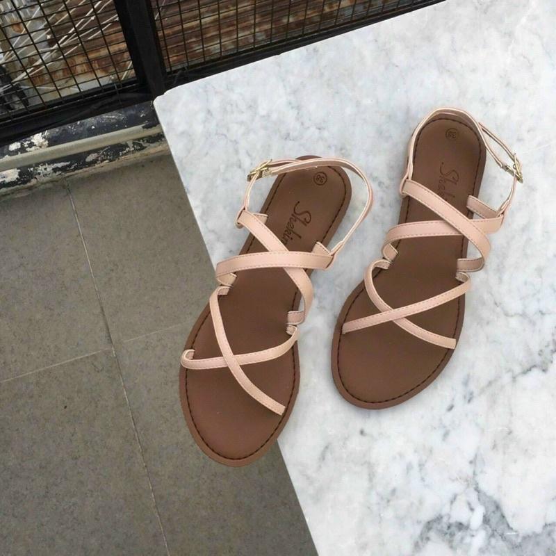 Sandal bệt đi du lịch đi biển siêu sang, chất mềm hàng vnxk sịn siêu bền, kiểu sáng quai chéo cực xinh