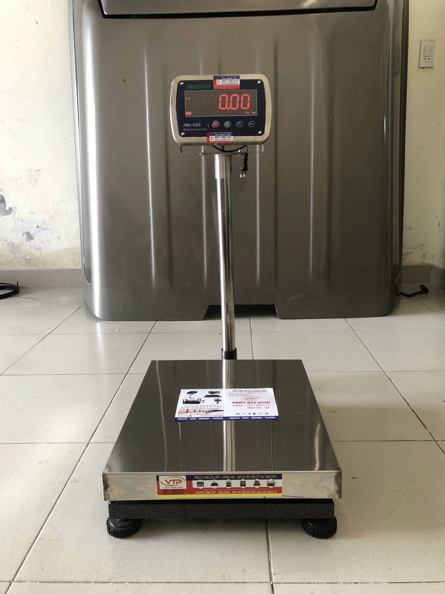 Cân Bàn Điện Tử JWI-520 500 kg