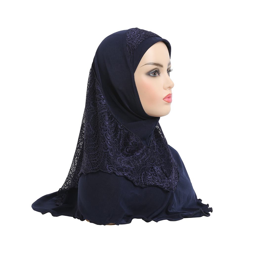 Khăn trùm đầu Hijab Đạo Hồi Malaysia Indonesia woman wearing a headscarf, head coverings