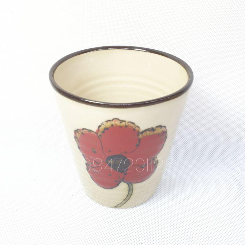 Cốc ly sứ dáng trụ vẽ bông hoa đỏ 3D 280ml H10 × D9cm 280ml. Cốc ly sứ Bát tràng
