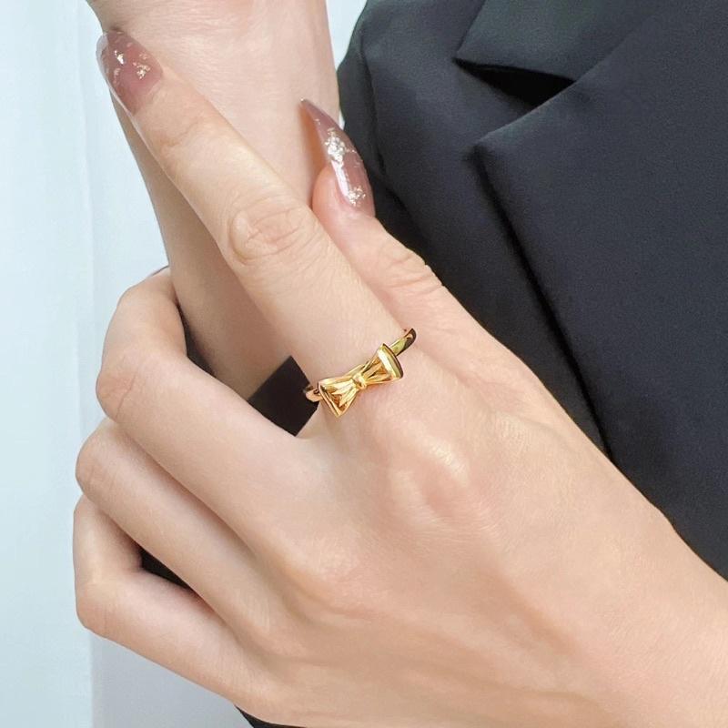 Nhẫn nữ titan không đen mặt nơ xinh quà tặng Ring House