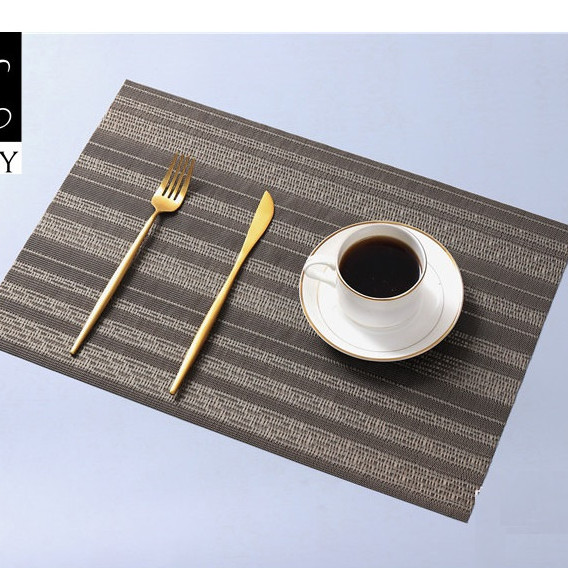 Khăn lót bàn ăn cao cấp không thấm nước phong cách hiện đại sọc đen STRIPES 7165D