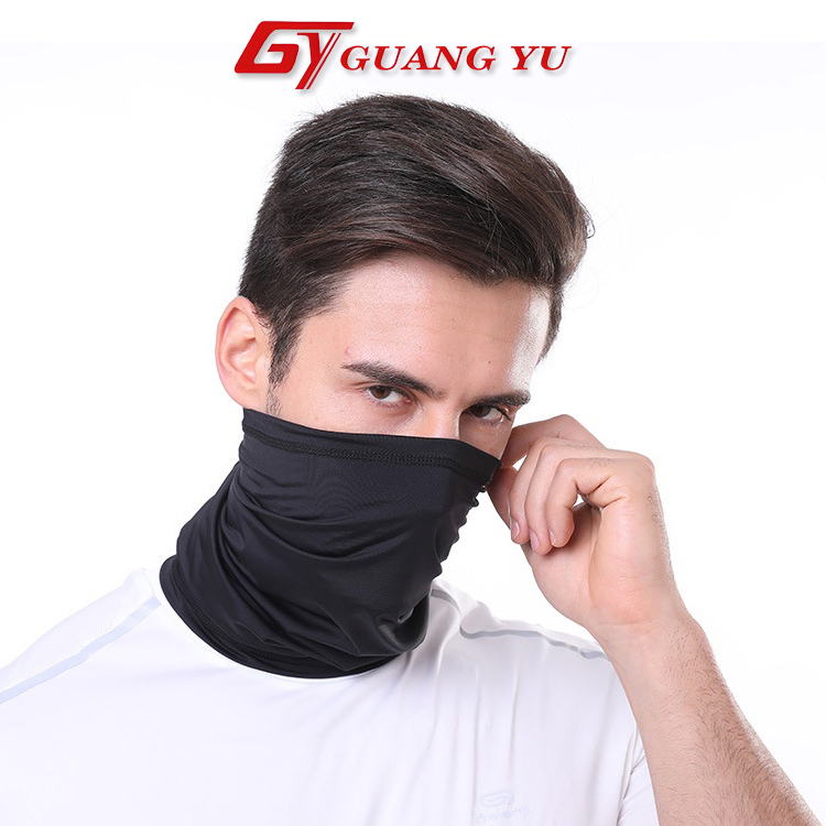 Combo khăn phượt đa năng và tất tay chống nắng chất liệu vải cotton thoáng khí