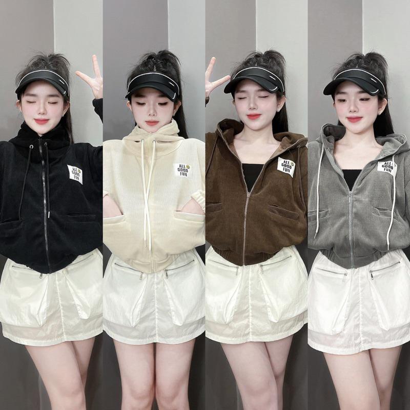Áo khoát của nữ Thun Gân Thêu Mặt Cười 4 Túi thời trang ngộ nghĩnh-A2075 - Kem Thêu Mặt Cười