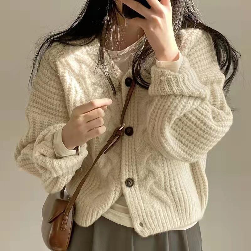 Hàng Sẵn_ Áo len cardigan dáng ngắn dày dặn Hadu shop