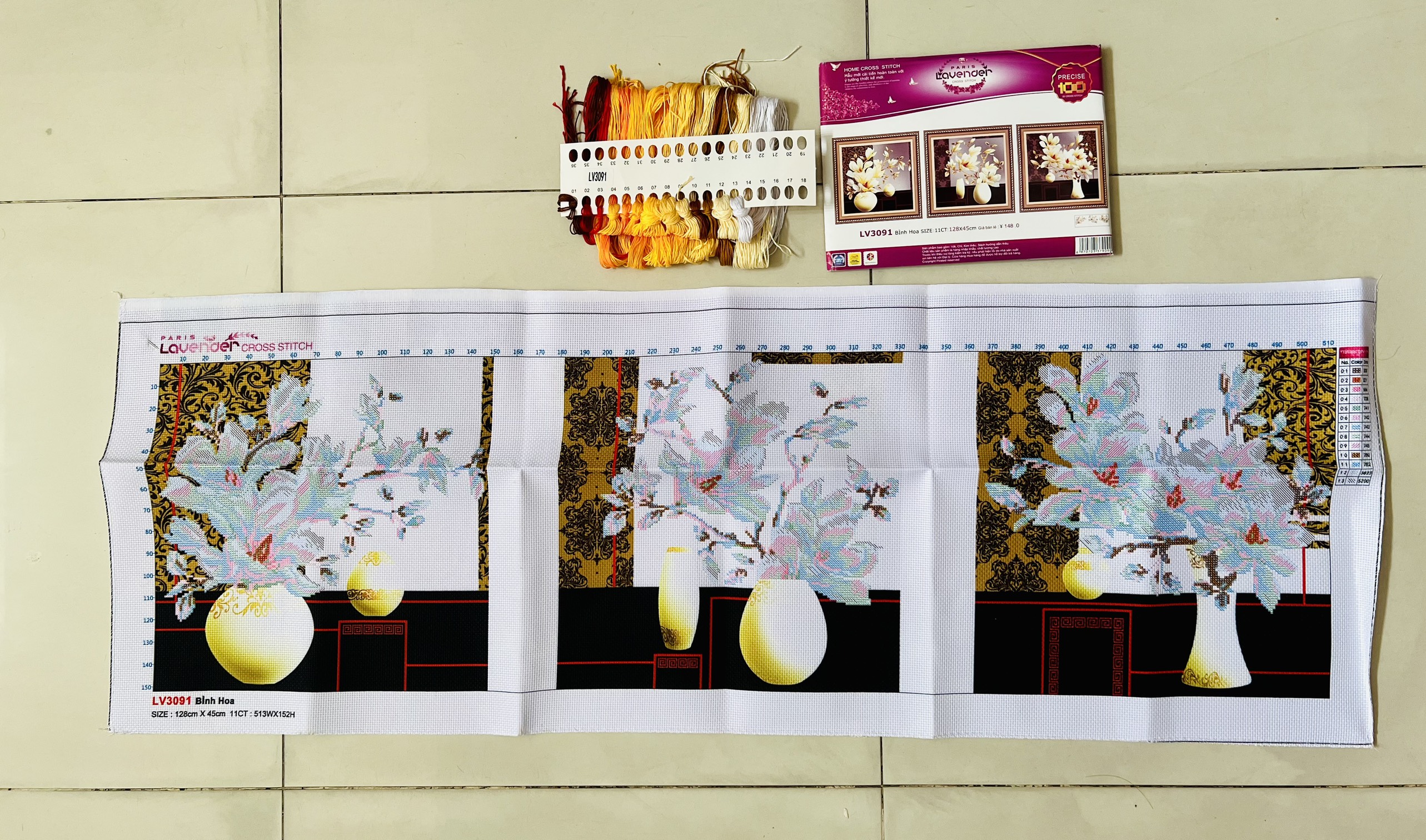 Tranh thêu chữ thập Bình hoa lan LV3091, kích thước 128 x 45 cm