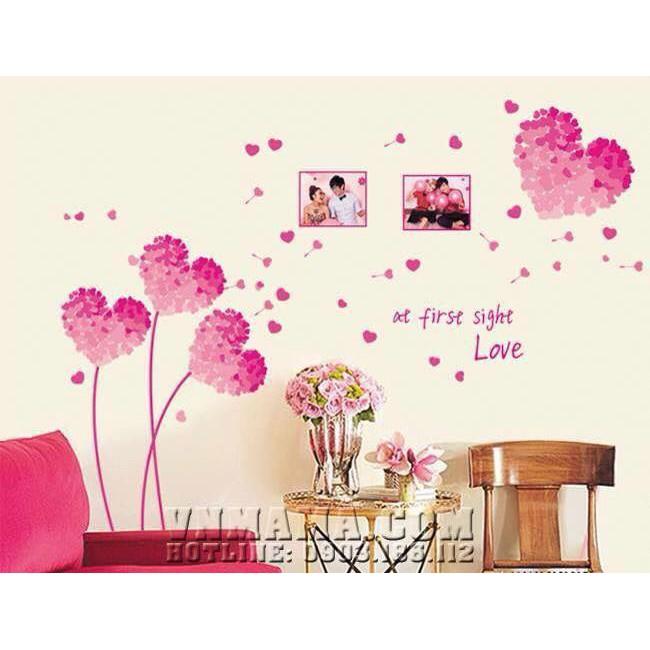Decal dán tường hoa trái tim hồng