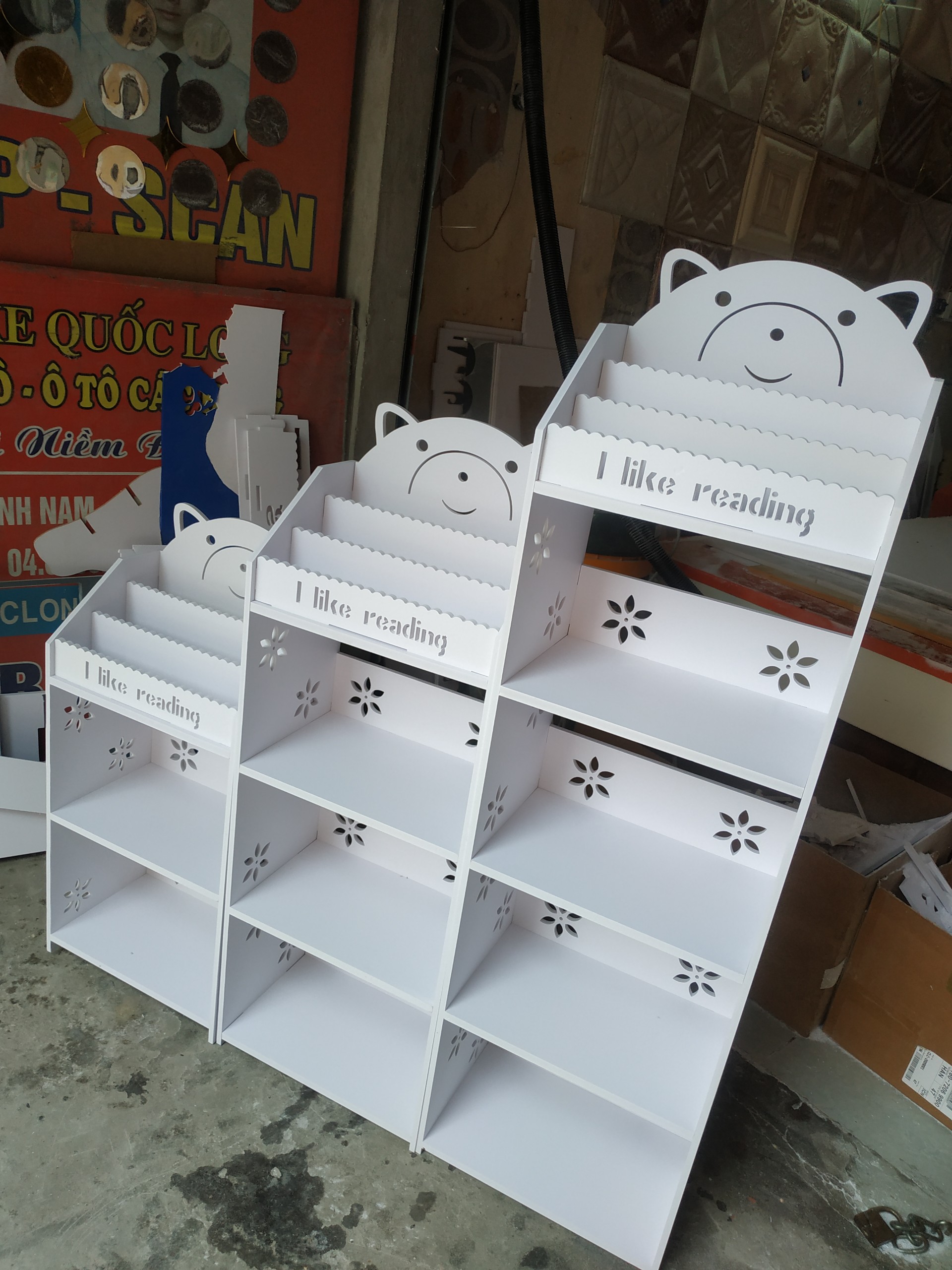 Kệ Đứng Thiên Nga/Gấu Teddy