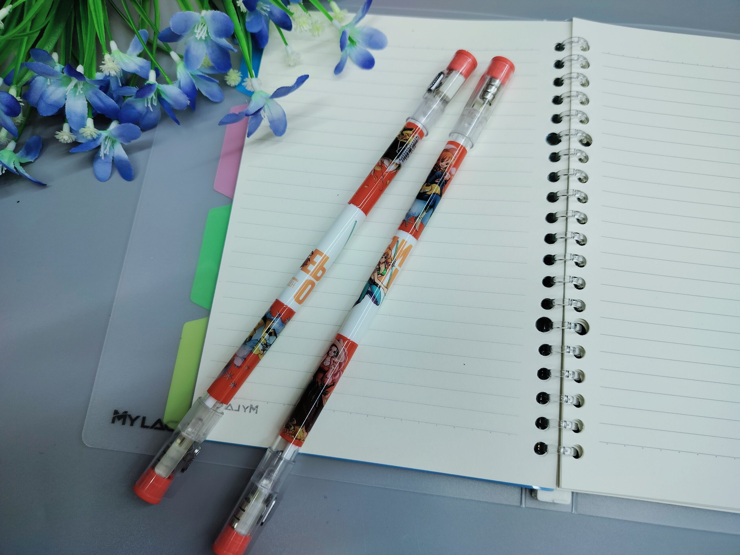 Bút Quay Nghệ Thuật One Piece Có Đèn Led pen spinning mod Giảm Căng Thẳng Cho Học Sinh