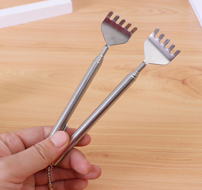Cây gãi lưng inox thu gọn kéo dài 54cm có móc treo siêu tiện