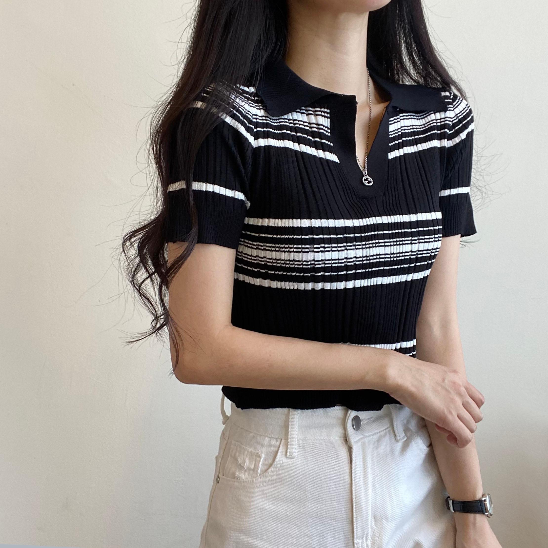 Áo len nữ Montoghi dệt kim KẺ NGANG 2 MÀU cổ đức thanh lịch và năng động