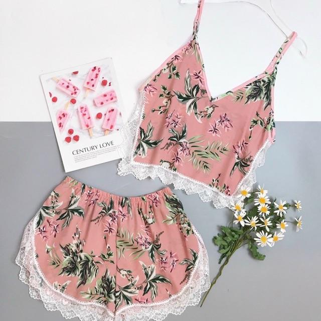 BỘ LỤA NGỦ 2 DÂY ÁO XẺ BÊN SIÊU SEXY