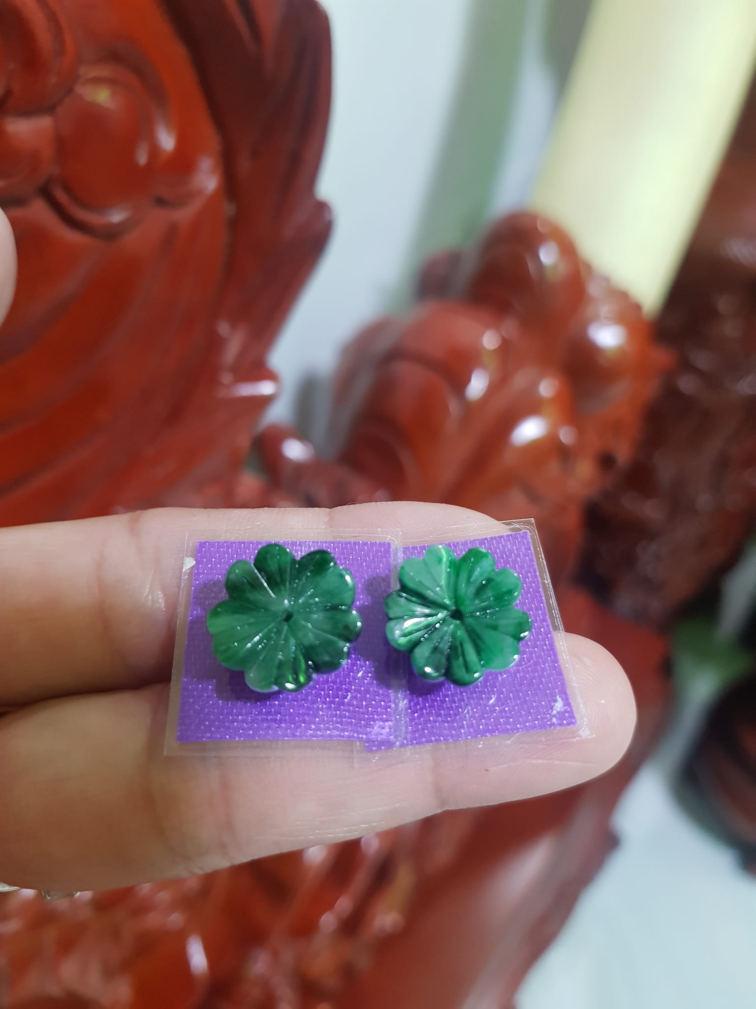 Đôi Bông Tai Bông Mai Trái Tim Size trung mới đẹp 14mm x 4mm Đá Ngọc cẩm thạch tự nhiên xanh đậm điểm sơn thủy bóng đẹp Nữ mệnh Thủy bọc vàng đeo rất đẹp sang ạ
