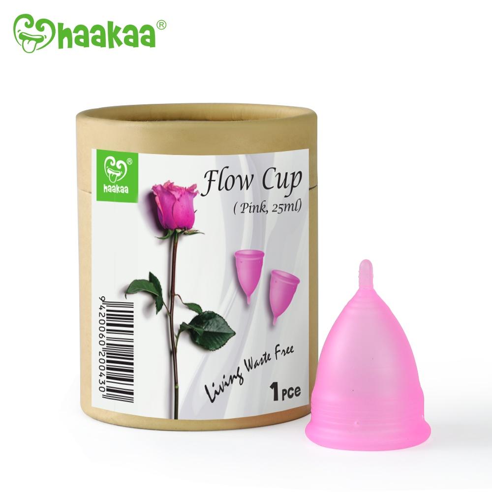 Cốc nguyệt san silicone thân ngắn Flowcup Haakaa. Không chứa BPA, PVC và phthalate. Mềm mại, tiết kiệm, thay thế băng vệ sinh hoàn hảo