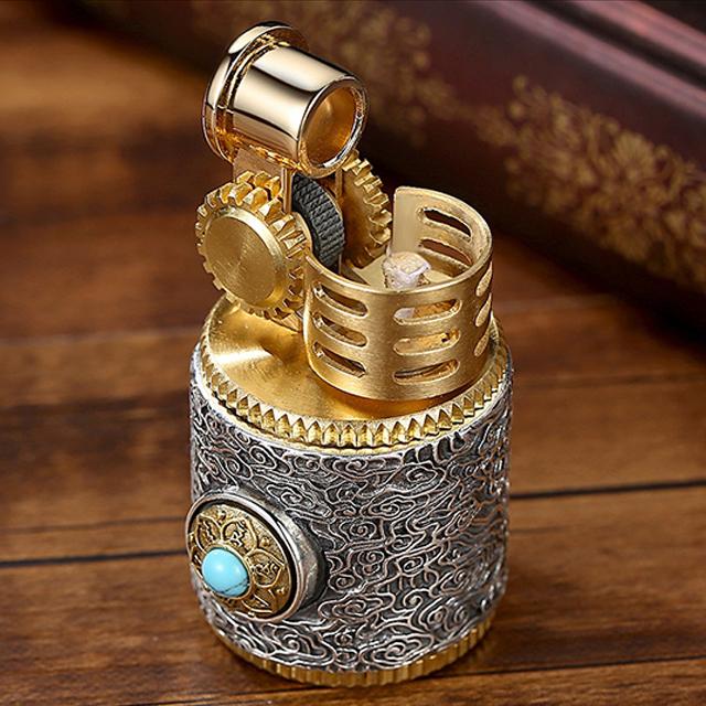 Vỏ Hột Quẹt Bật Lửa Zorro Z583A Thiết Kế Độc Lạ Với Hoa Văn Cổ Nổi Màu Bạc - Dùng Xăng Đá Cao Cấp